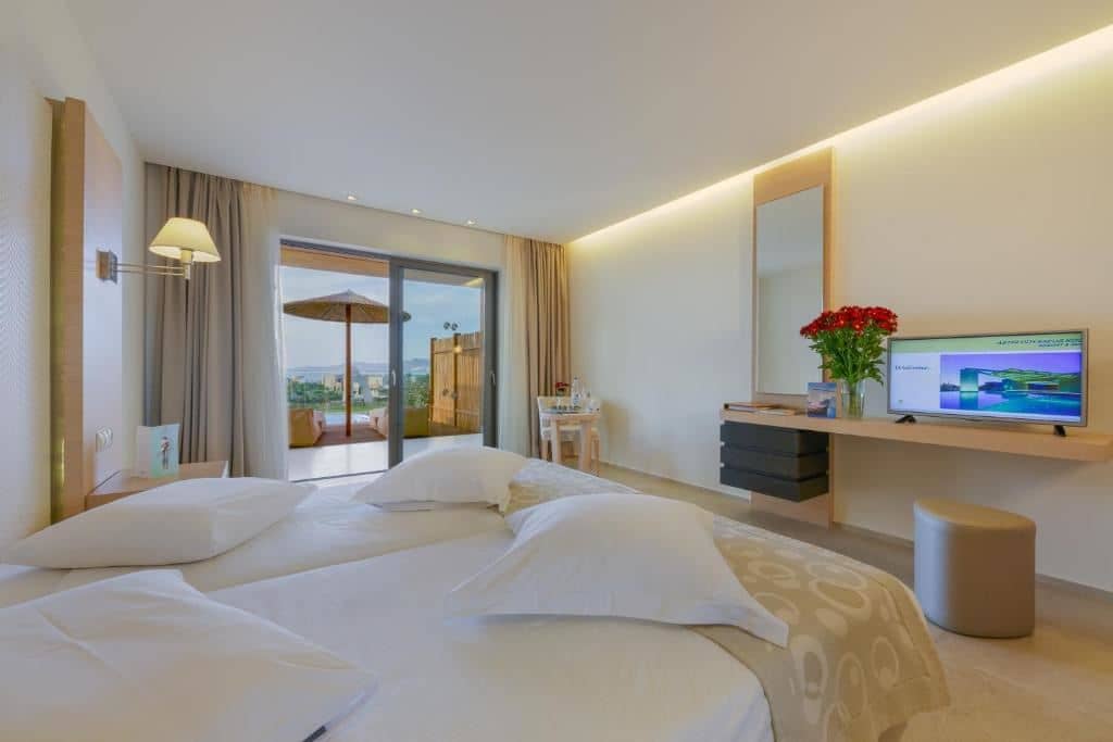 rooms-executive-double-room-with-private-outdoor-hydromassage