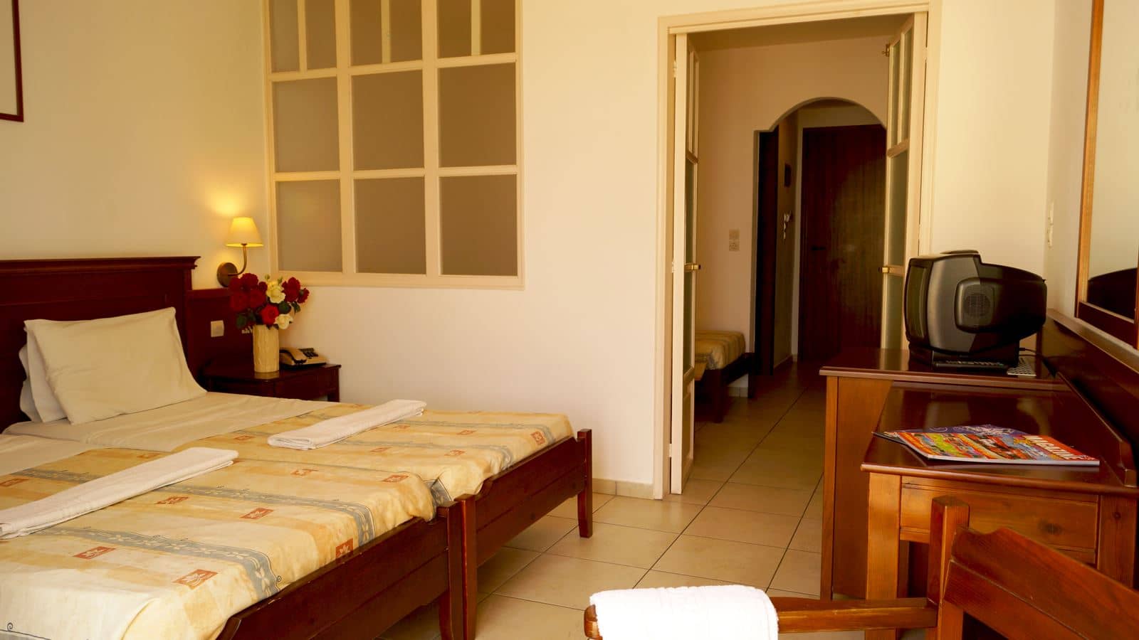 rooms-room-family-2-rooms-gardenview