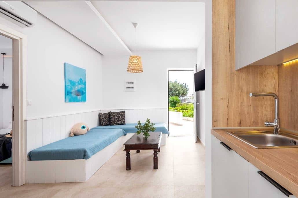 rooms-family-room-balcony-or-terrace