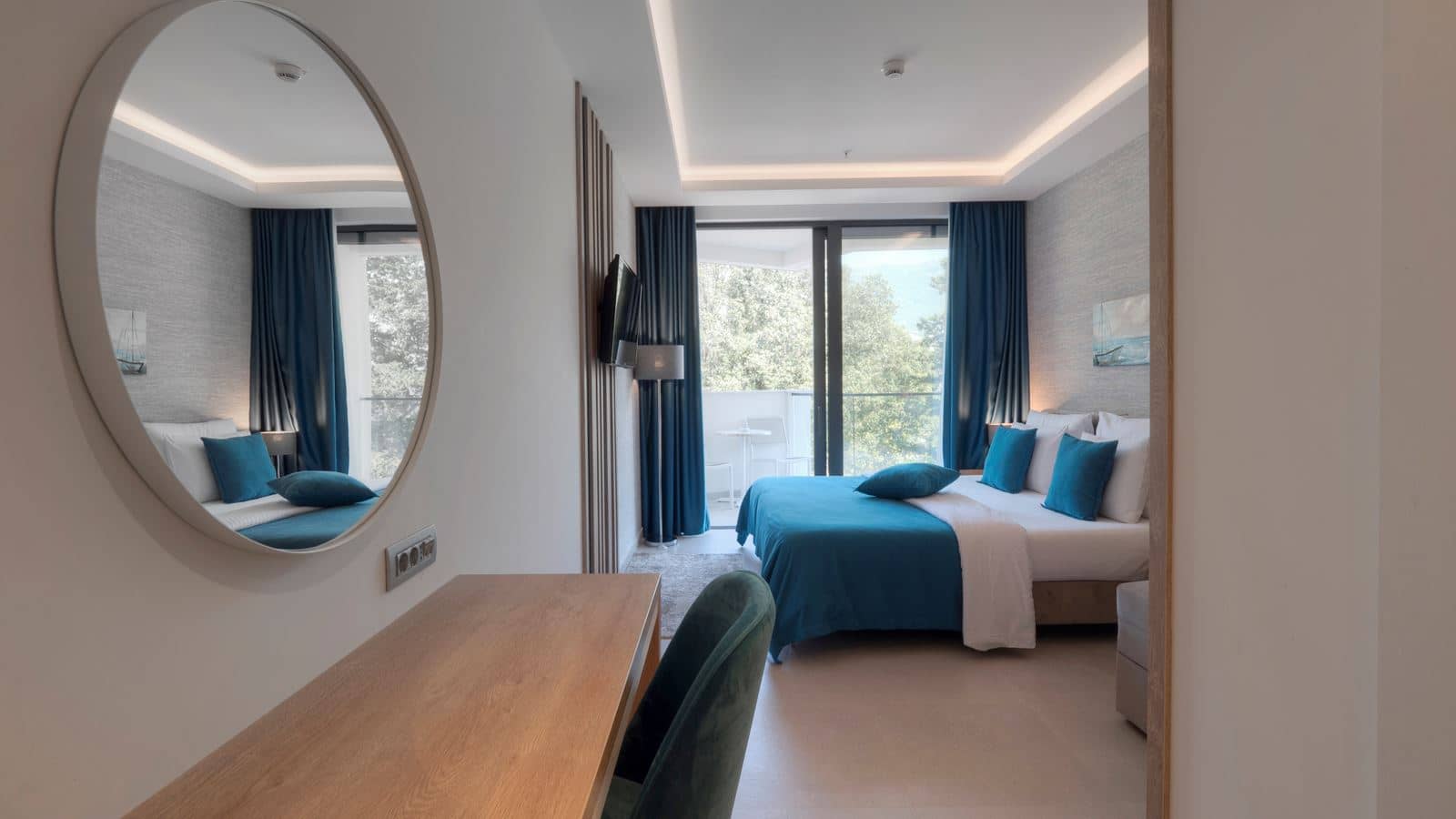 rooms-superior-room