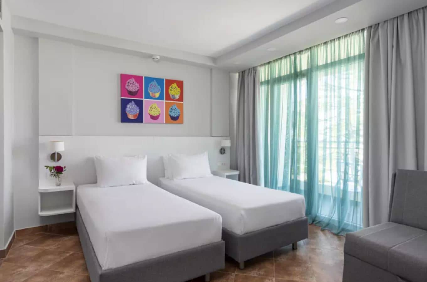 rooms-two-bedroom-swim-up-family