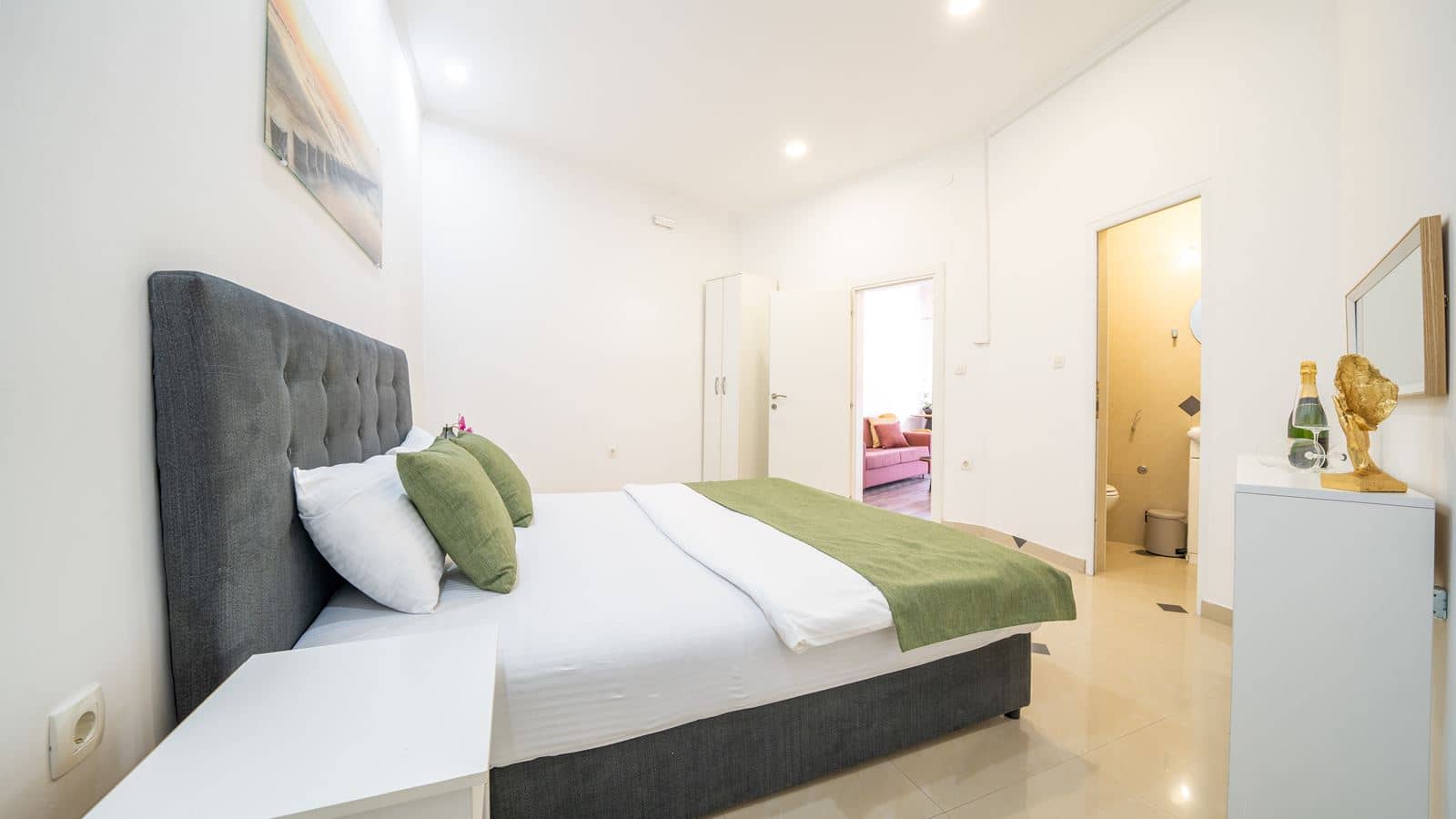 rooms-depadans-apartment-with-kitchen