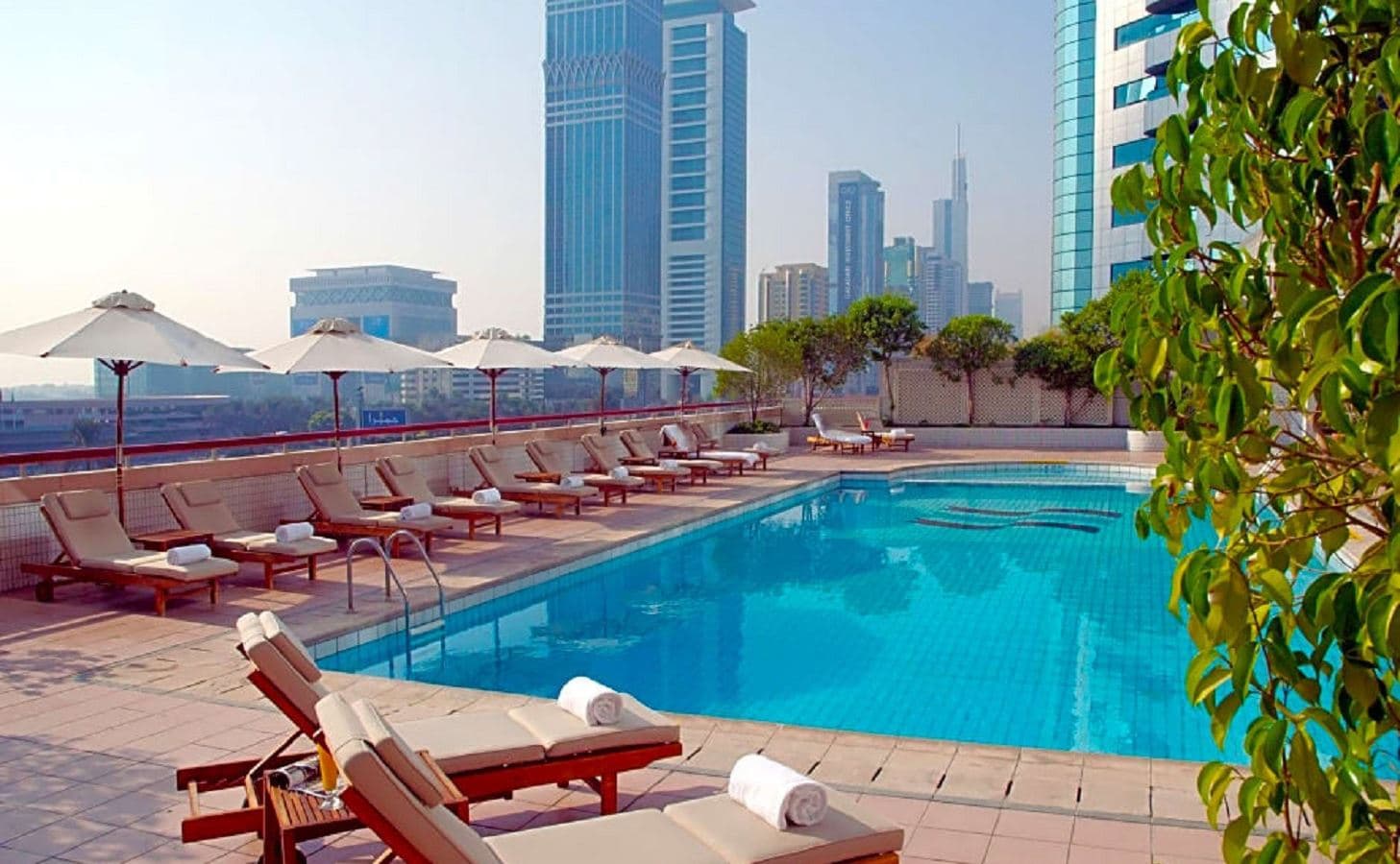 Millennium Plaza Downtown Hotel - Pool