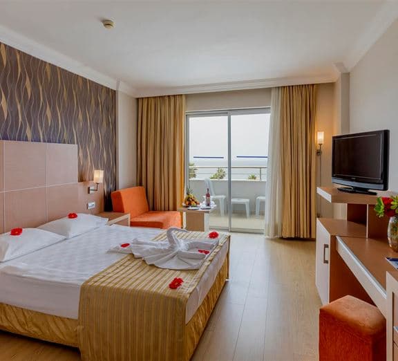 STANDARD ROOM LATERAL SEA VIEW Numuri