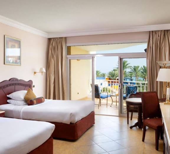 Superior Pool View Room Numuri
