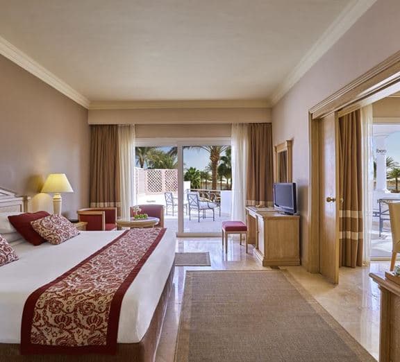 Executive Suite Sea View Numuri