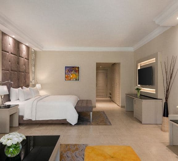 DELUXE ROOM Numuri