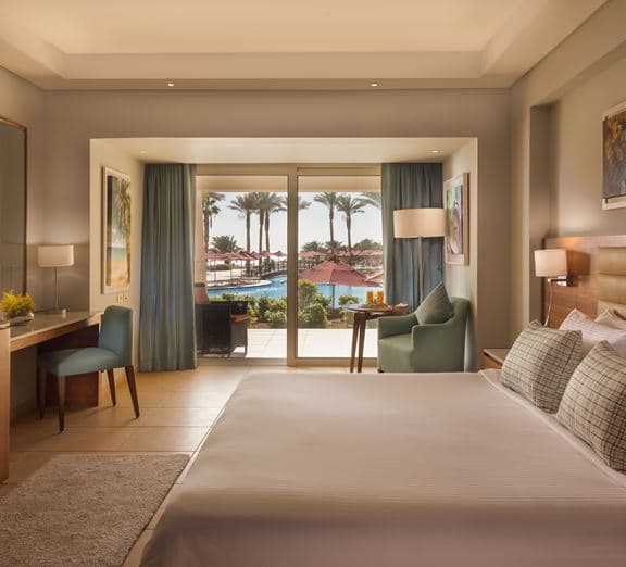 PANORAMIC SEA AND POOL VIEW ROOM Numuri