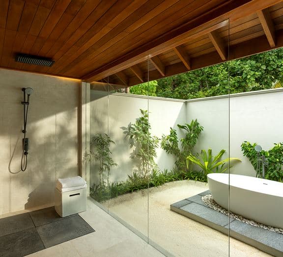 Three Bedroom Beach Pavilion with Pool Numuri