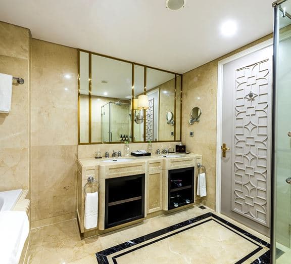 GRAND JUNIOR SUITE Numuri