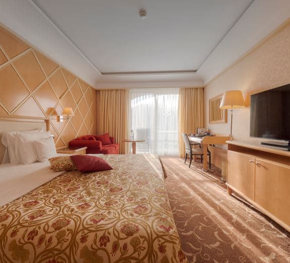 SUPERIOR ROOM Numuri