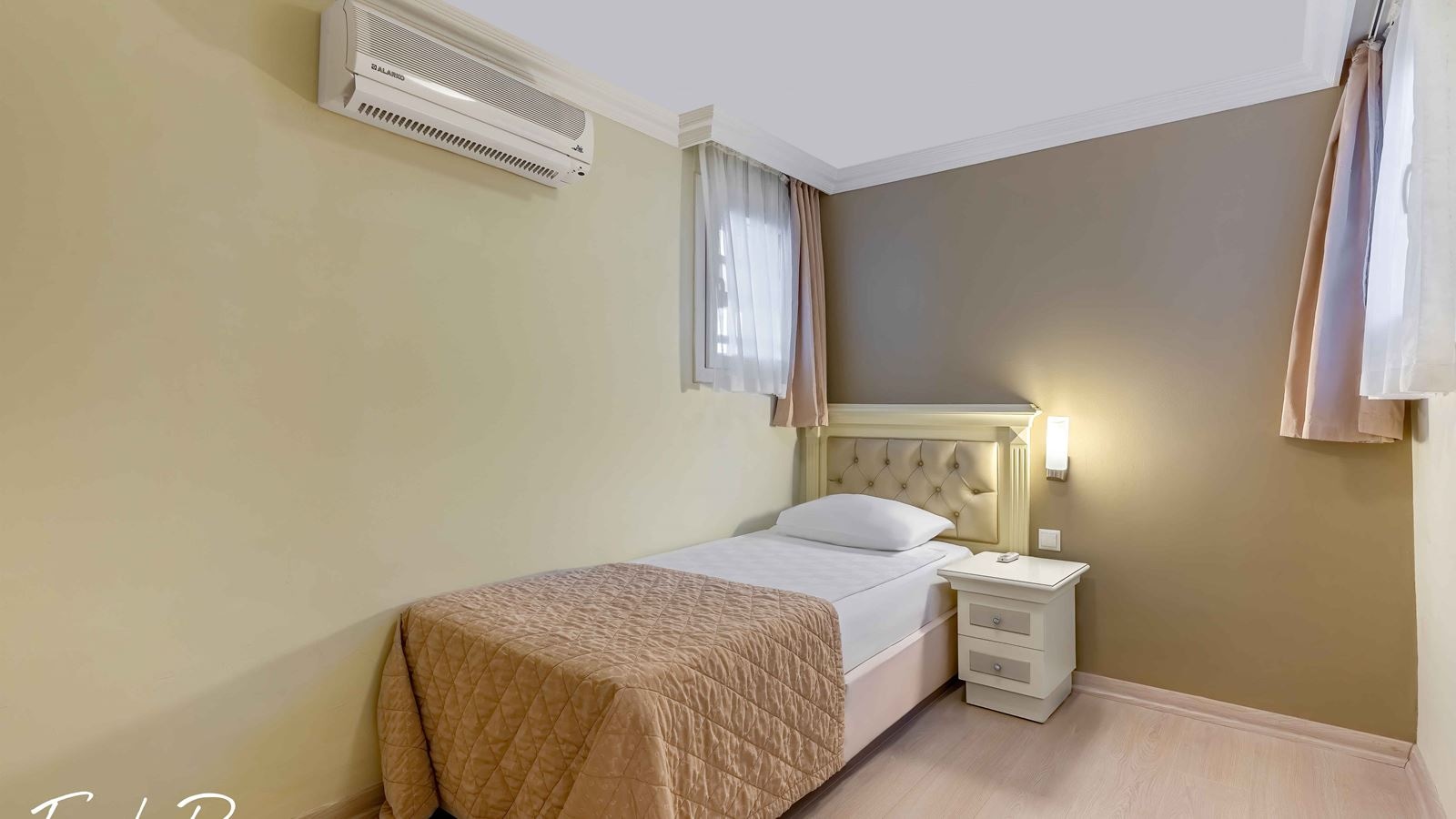 rooms-family-room