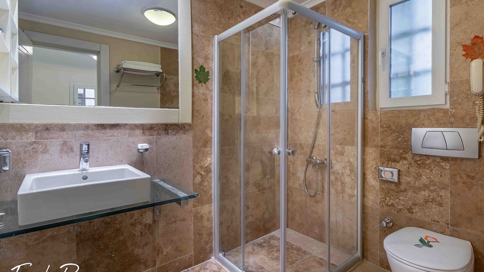 rooms-family-room