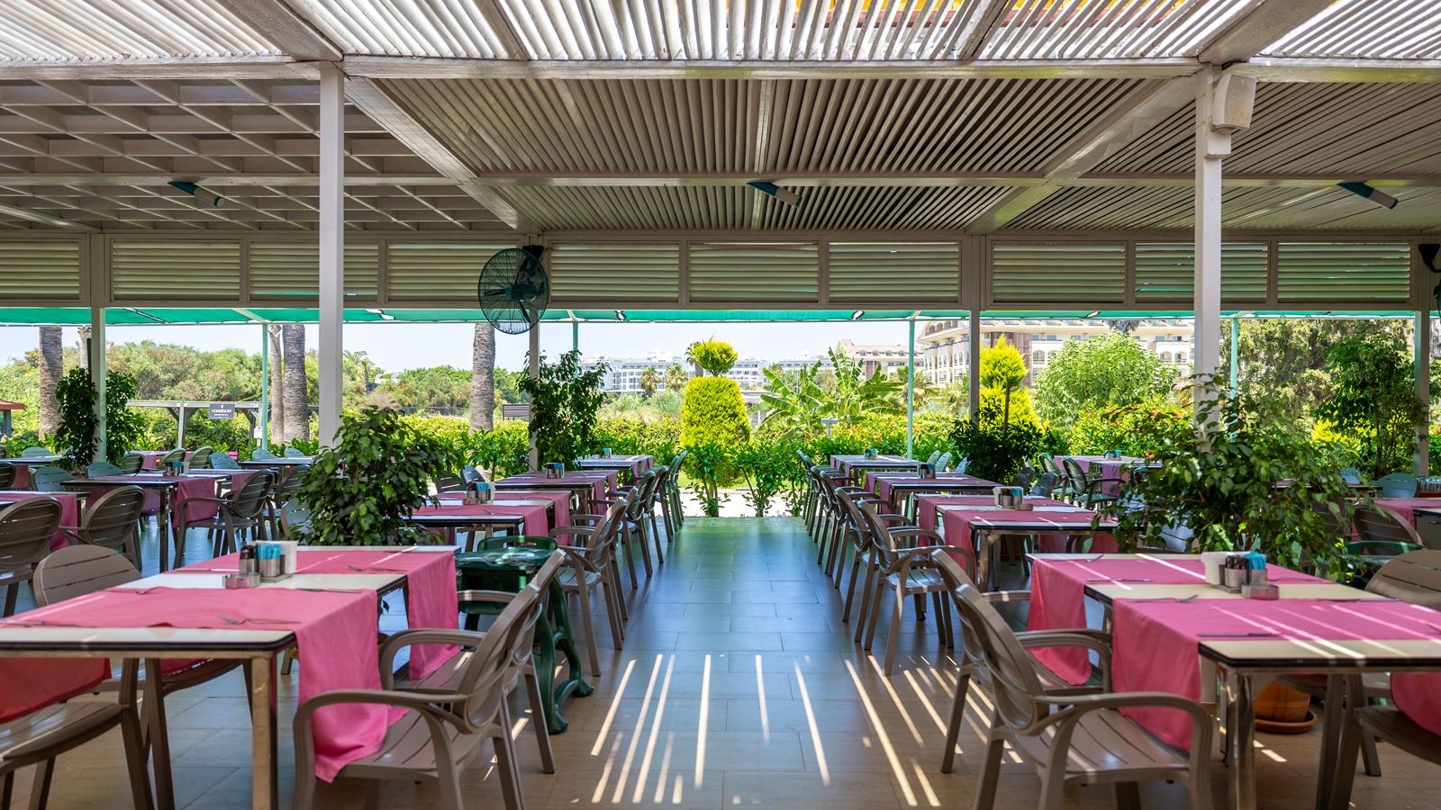 restaurants-snack-bar