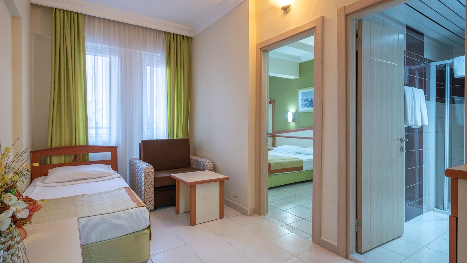 rooms-family-room