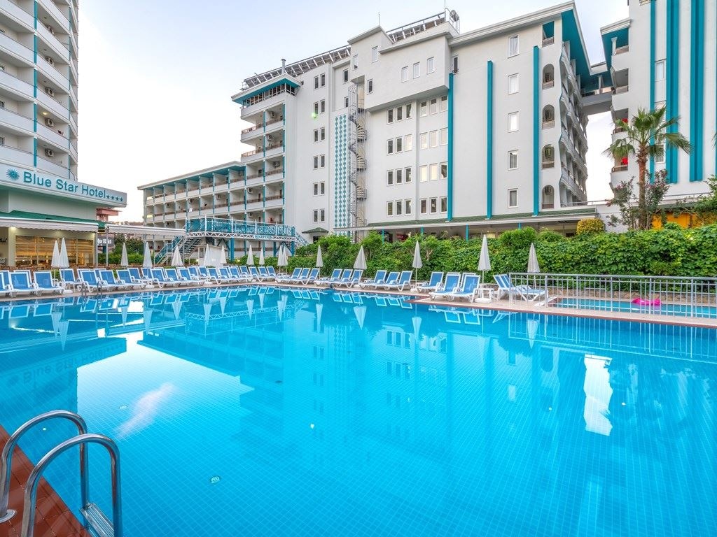 pools-outdoor-pool