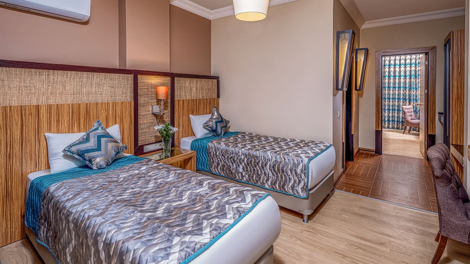 rooms-garden-family-relax-pool