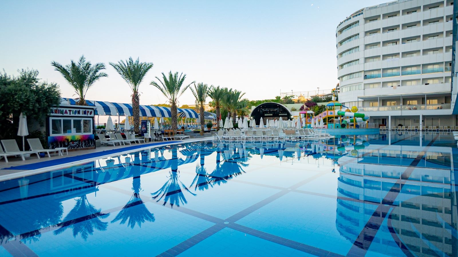 pools-outdoor-pool