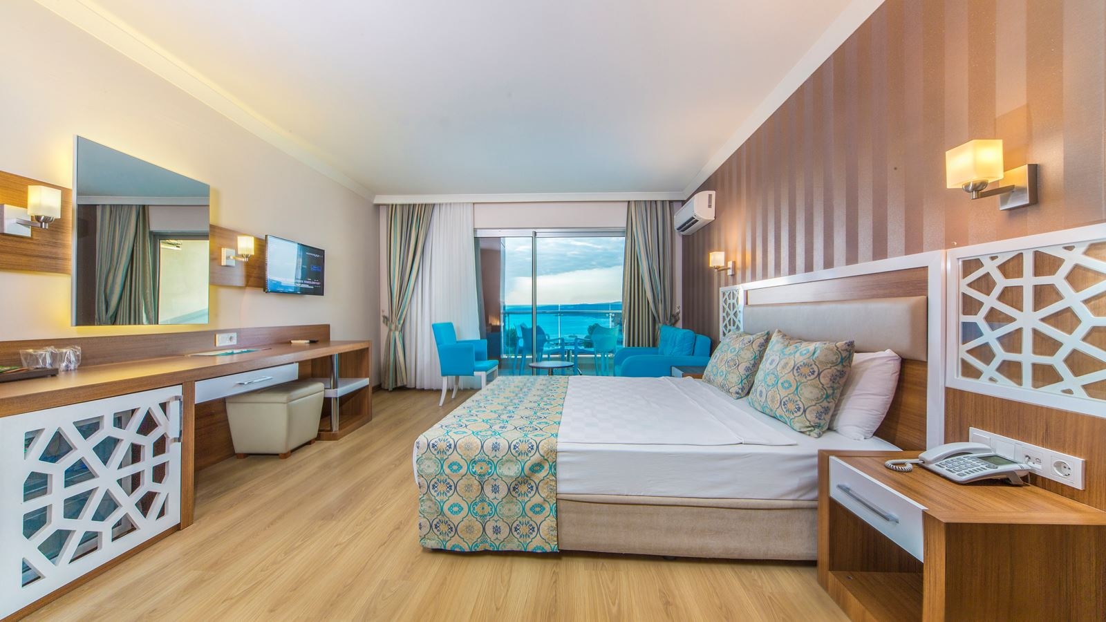 rooms-family-room