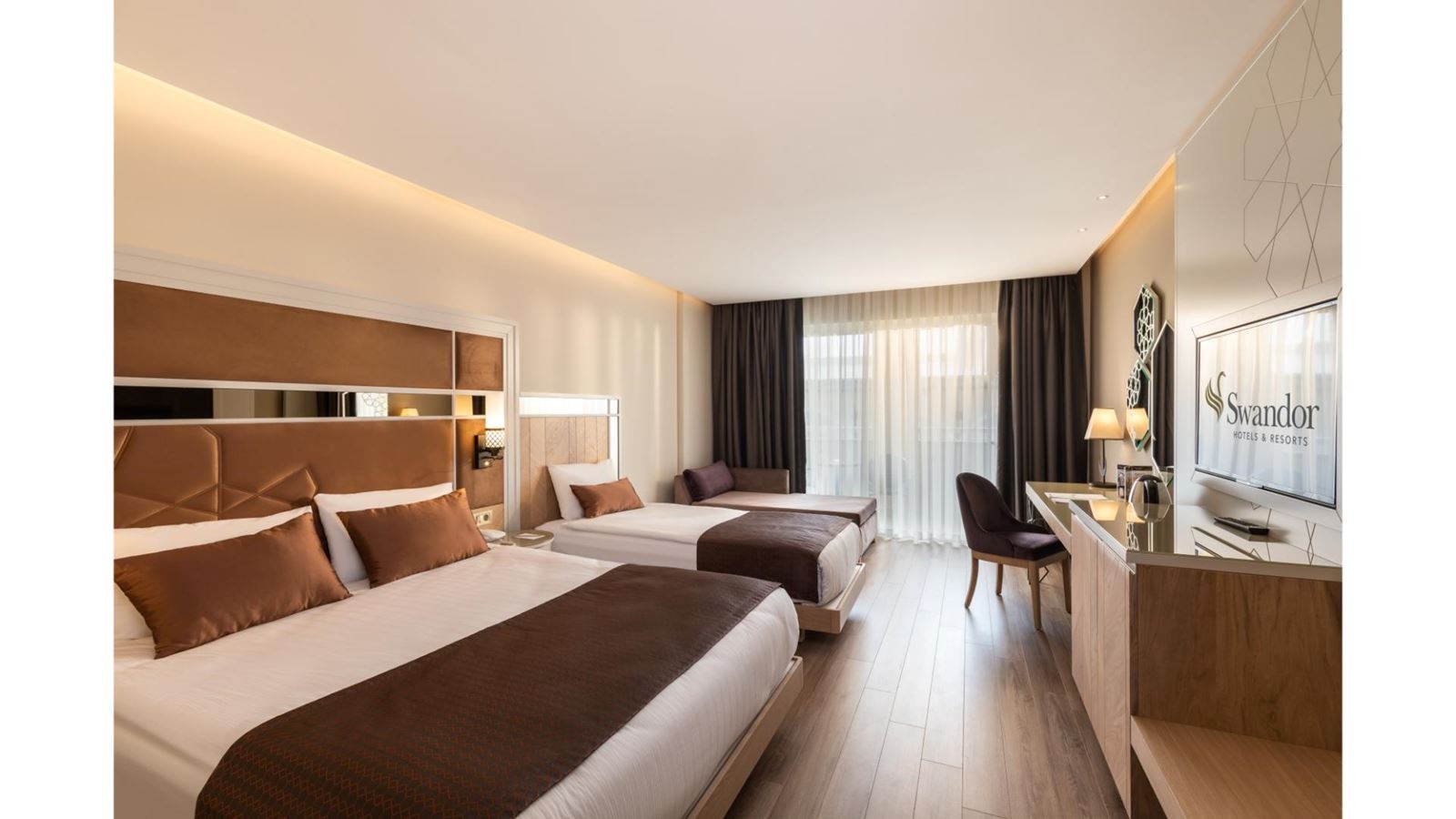 rooms-deluxe-superior-room