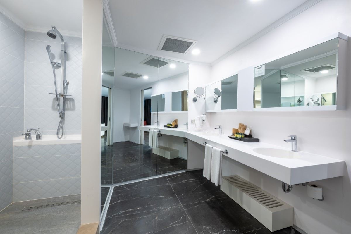 rooms-deluxe-suite