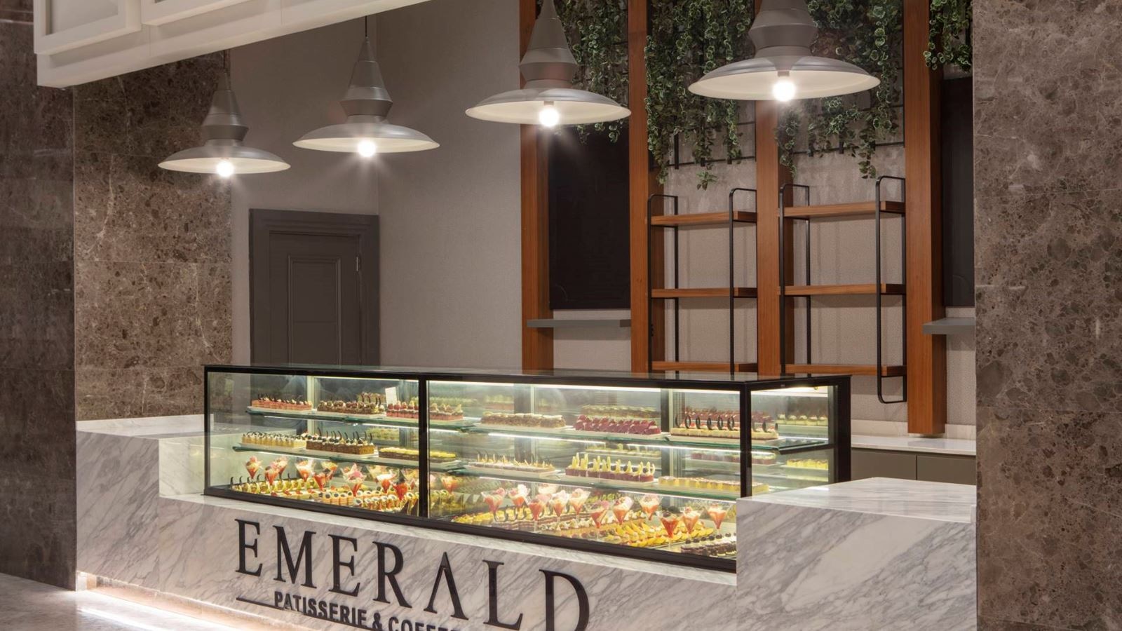 restaurants-emerald-patisserie