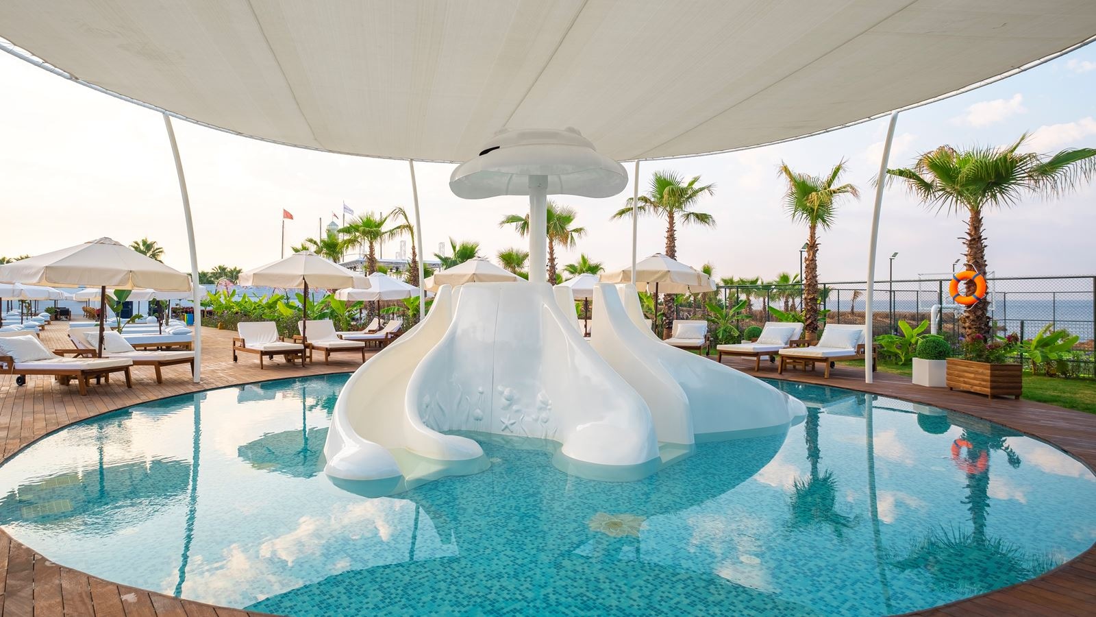 pools-outdoor--indoor-childrens-pool