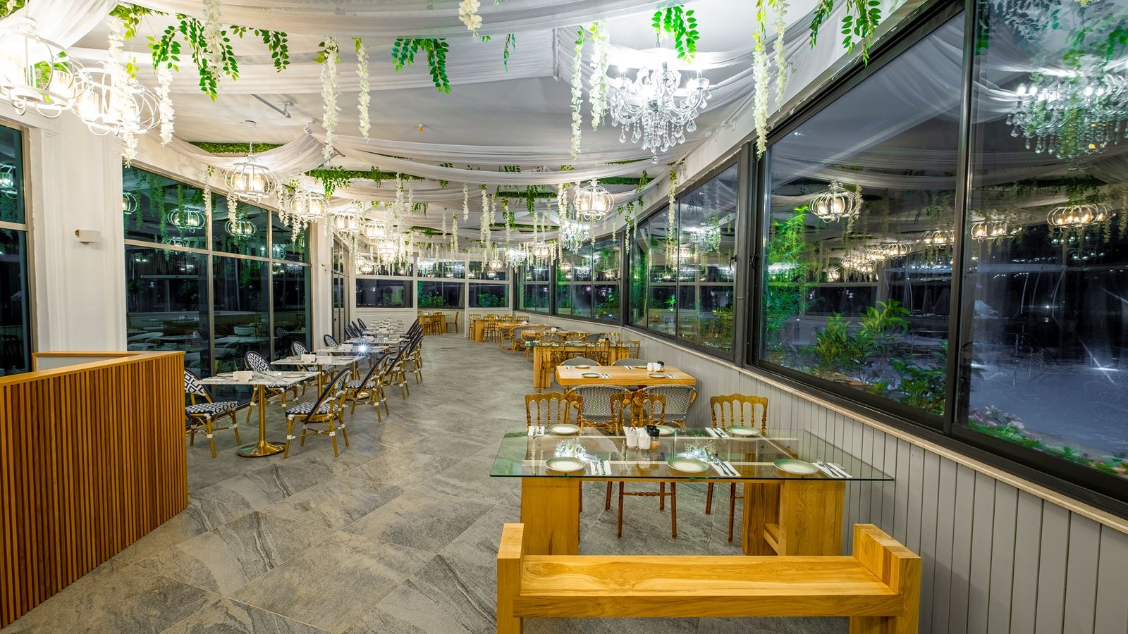 restaurants-platinum-restaurant