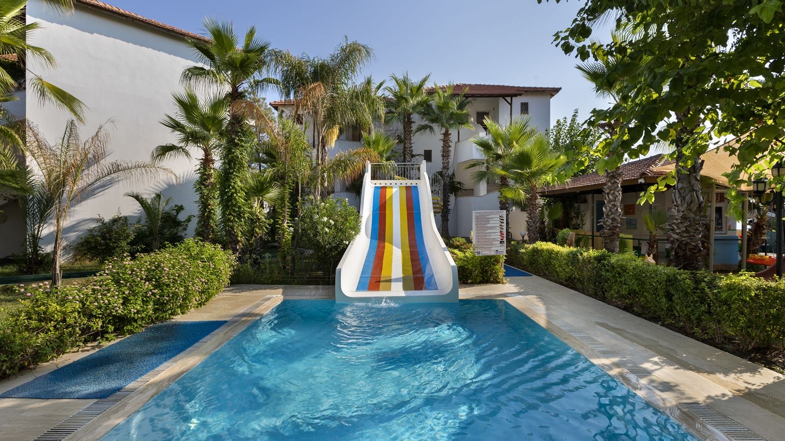 water-park-outdoor-pool