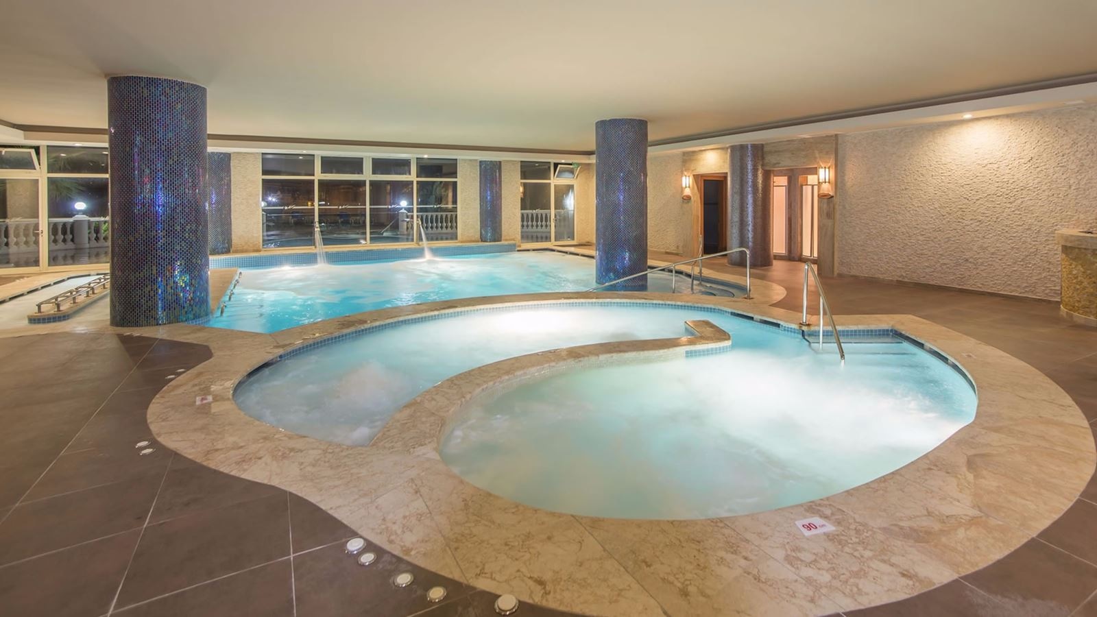pools-indoor-pool