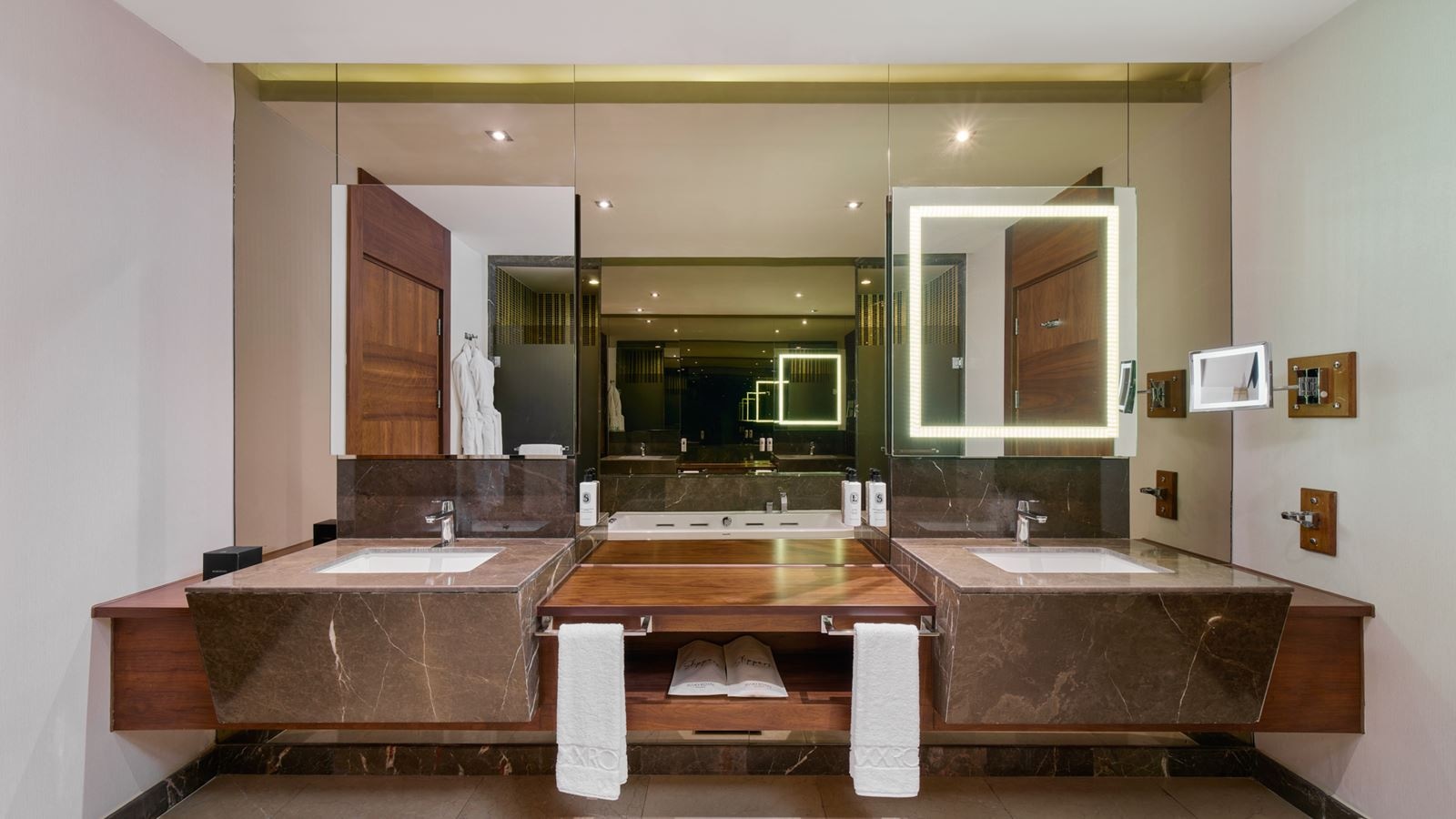 rooms-suite-land-view