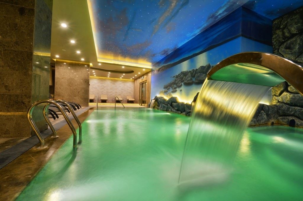 pools-indoor-pool