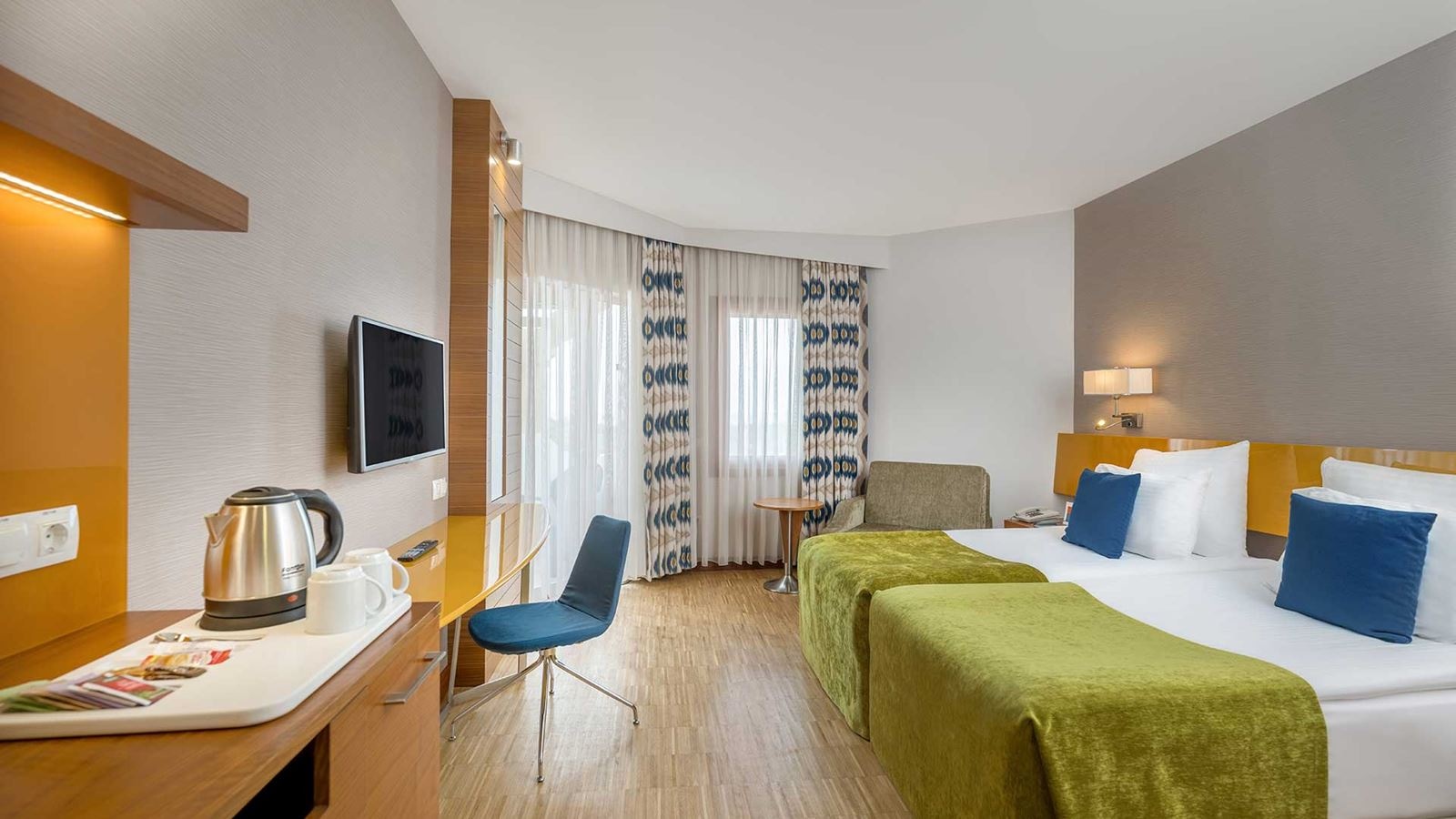 rooms-main-building-superior-standard-room-with-land-view