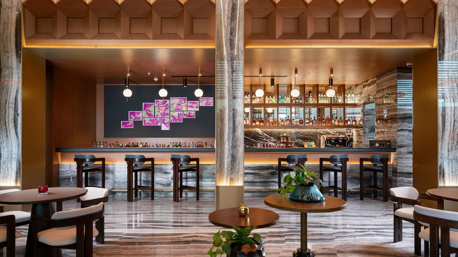 bars-the-cay-room-lobby-bar