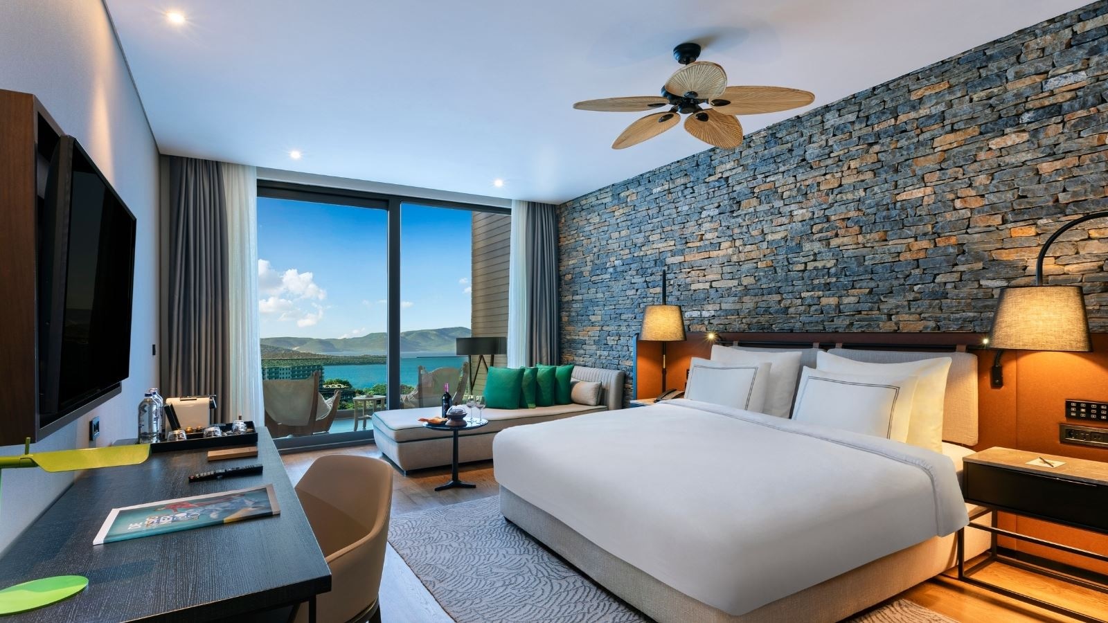 rooms-superior-room-sea-view