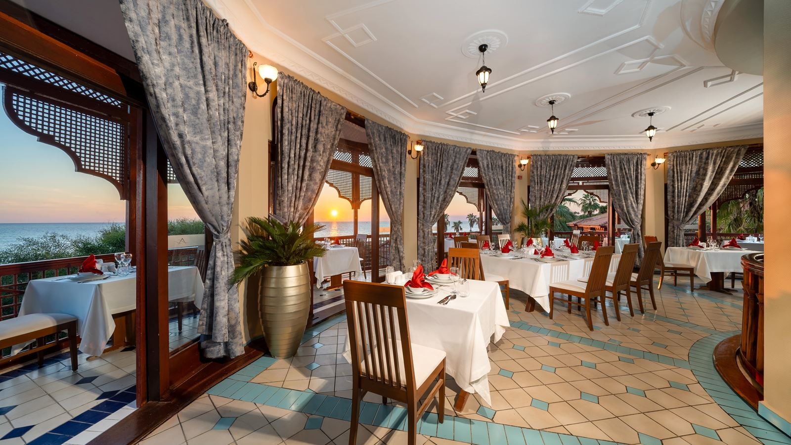 restaurants-restaurants