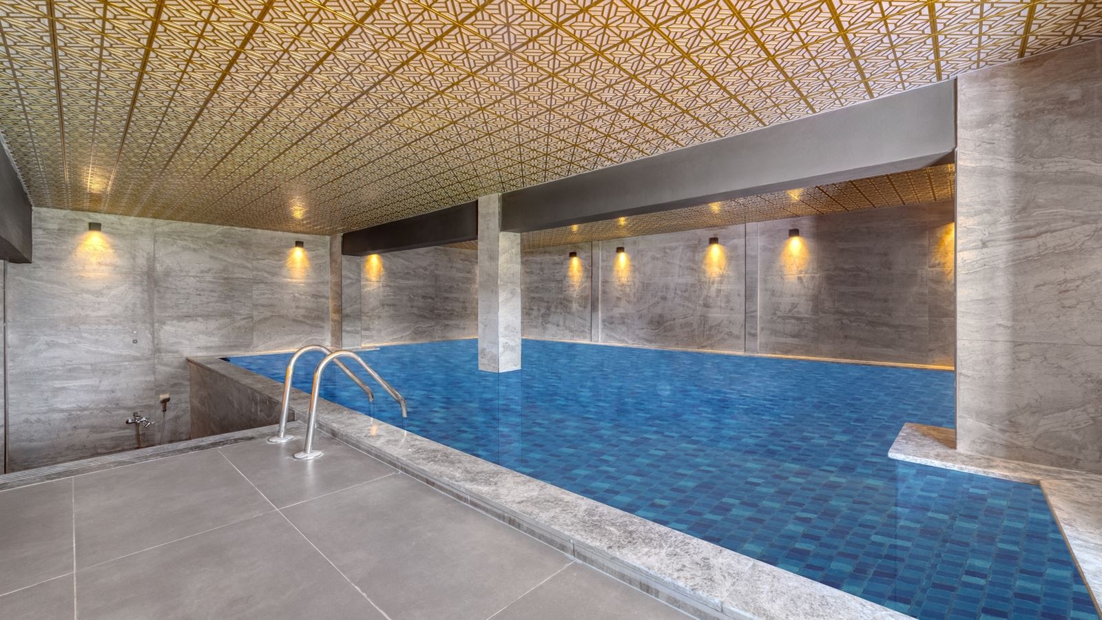 pools-indoor-pool