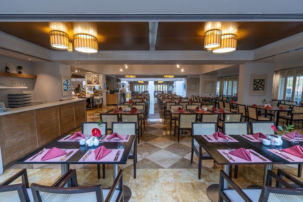 restaurants-zestful-bazaar-main-restaurant