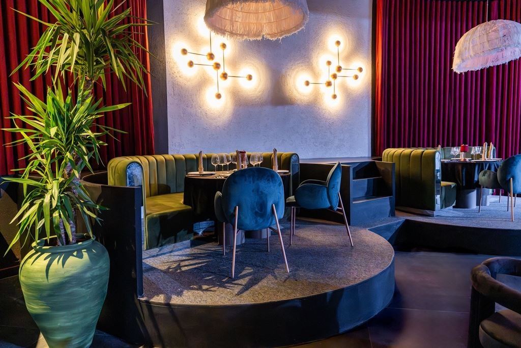 restaurants-lumière-cabaret-16+