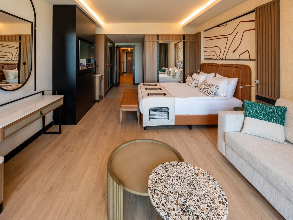 rooms-family-suite-ground-floor-interior-view