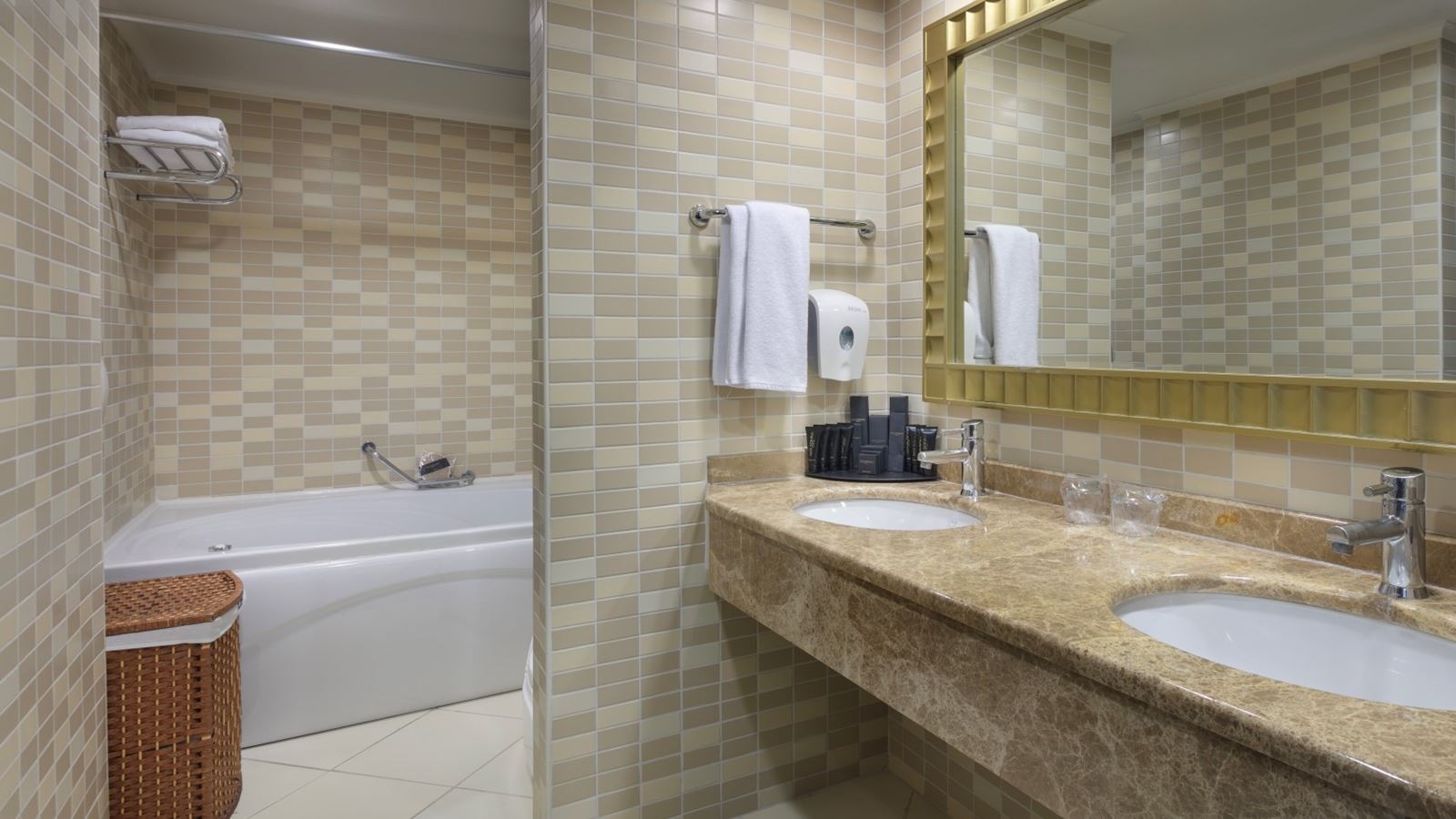rooms-sultan-suite