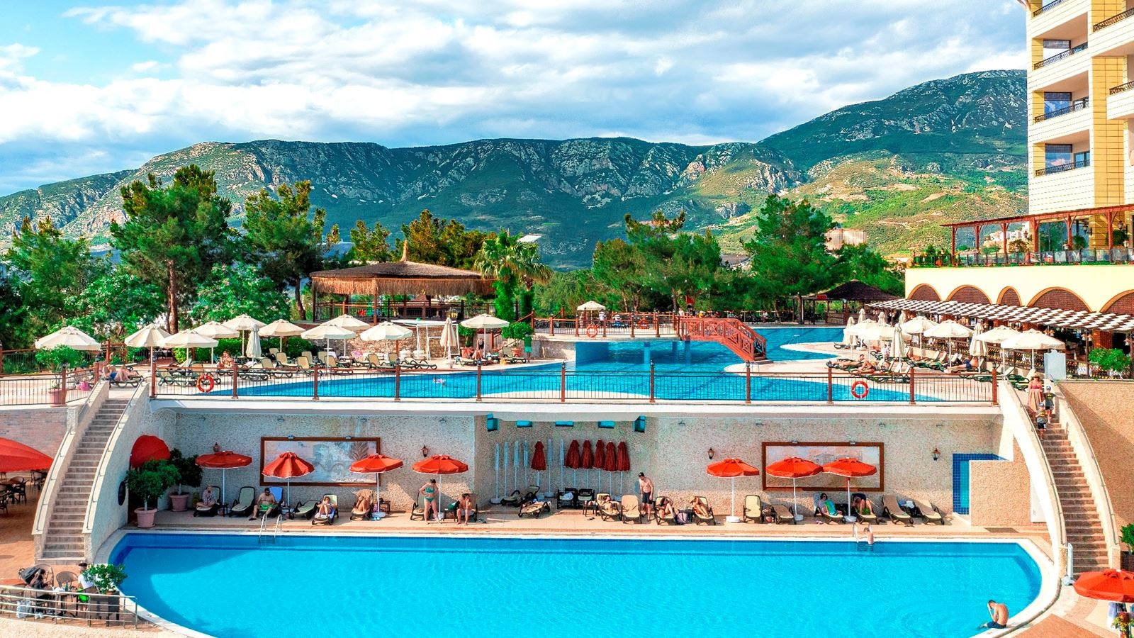 pools-outdoor-pool
