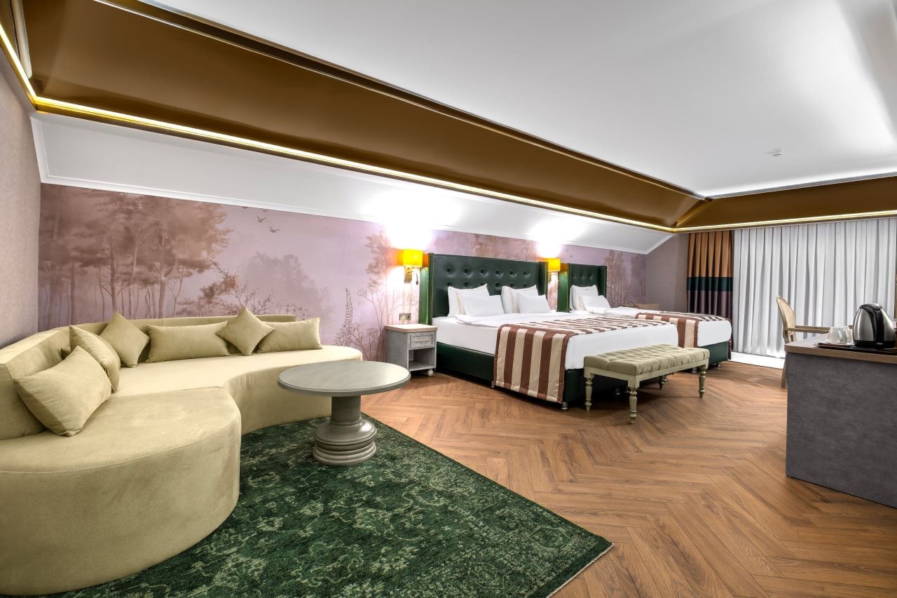 rooms-deluxe-suite
