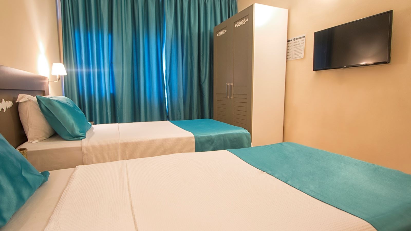 rooms-standard-room