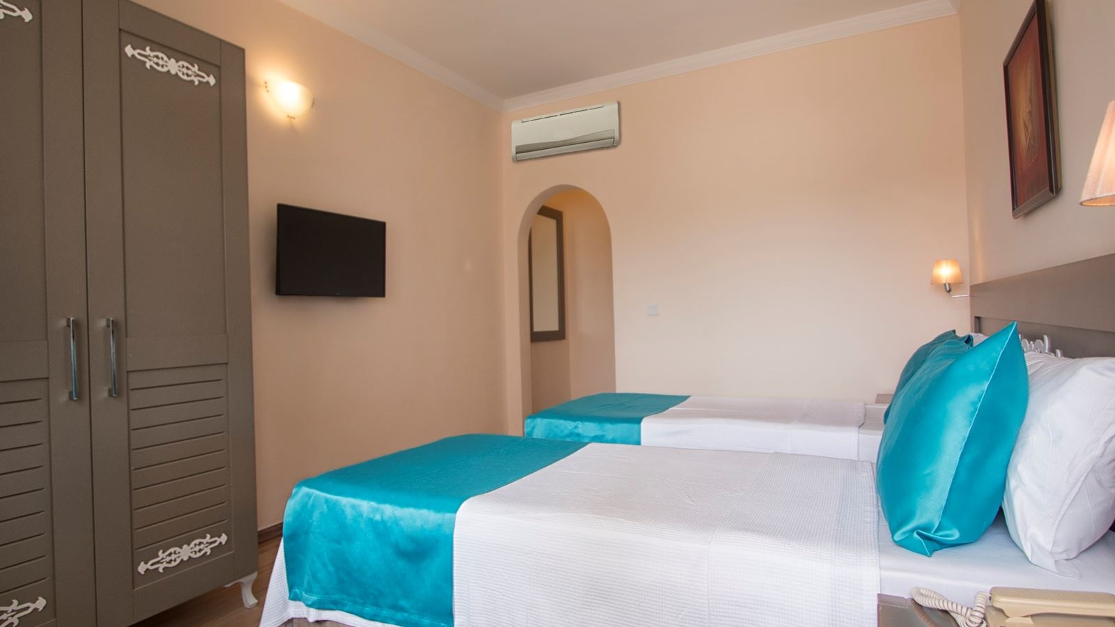 rooms-standard-room