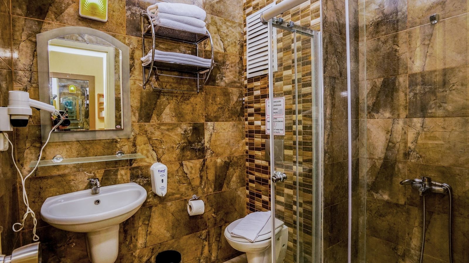 rooms-standard-room