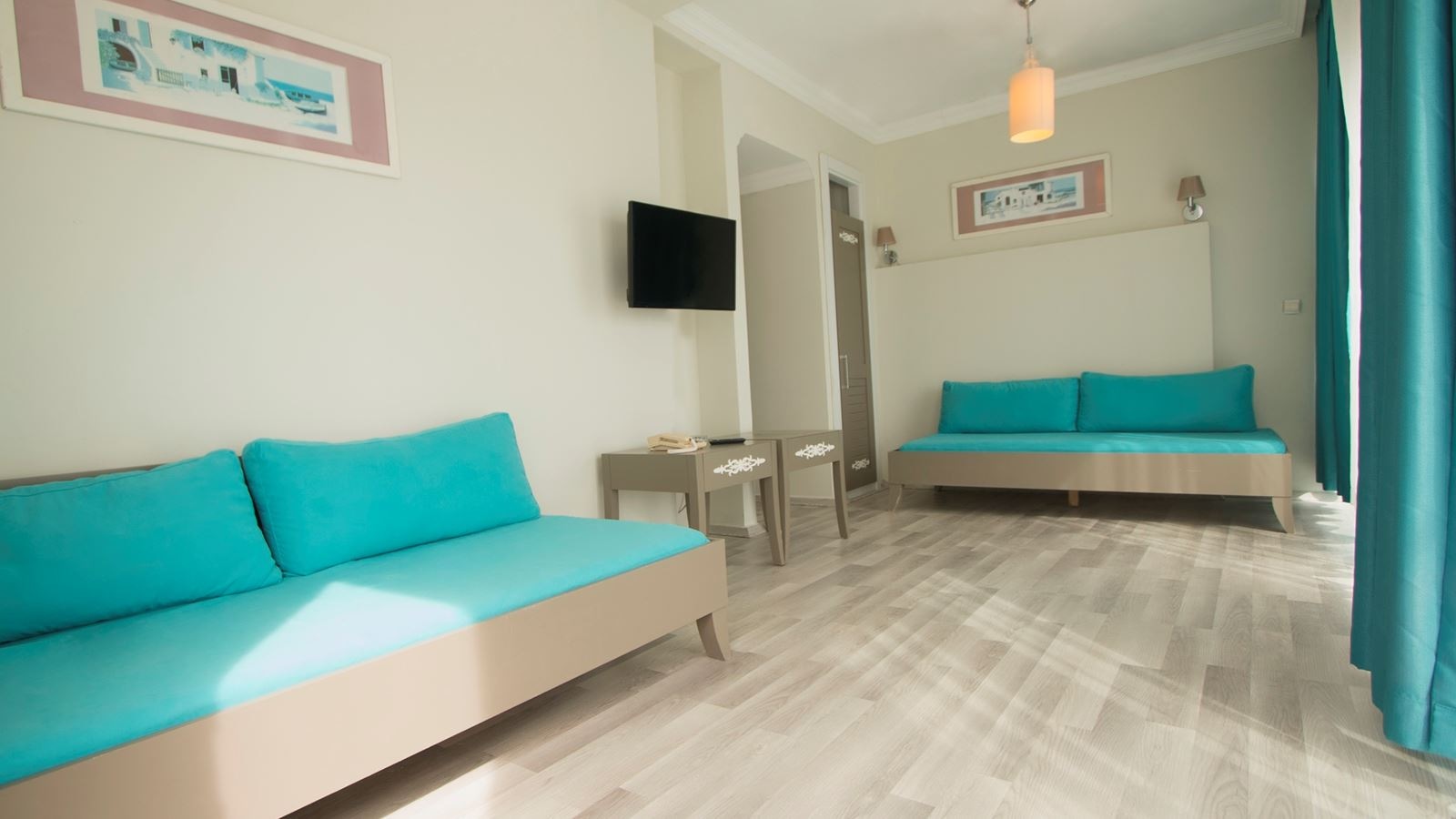 rooms-family-suites