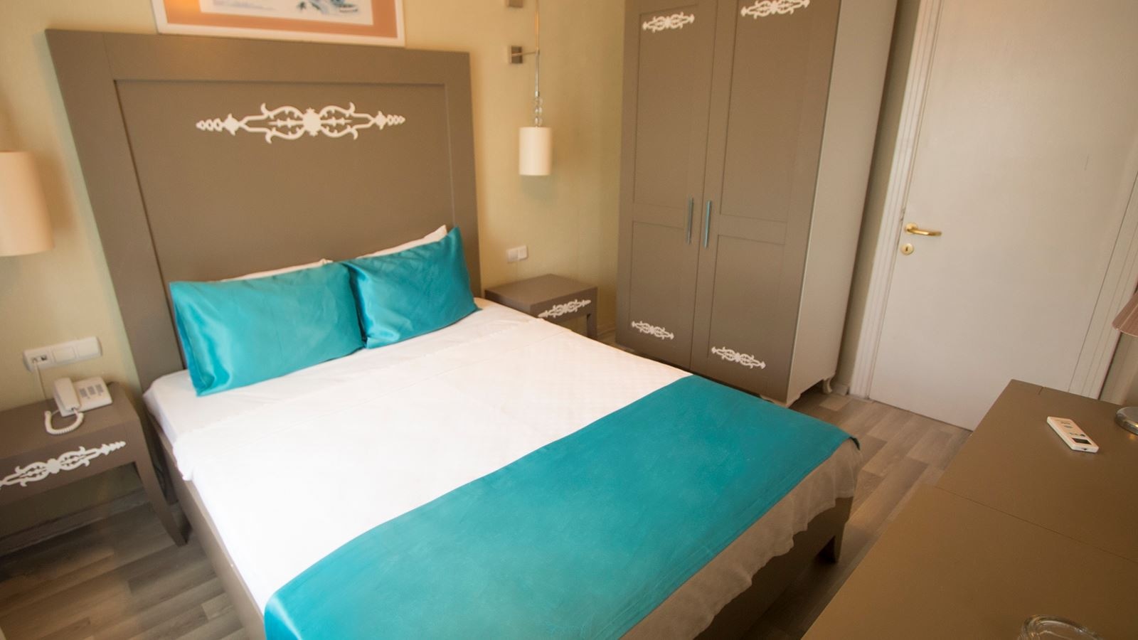 rooms-family-suites