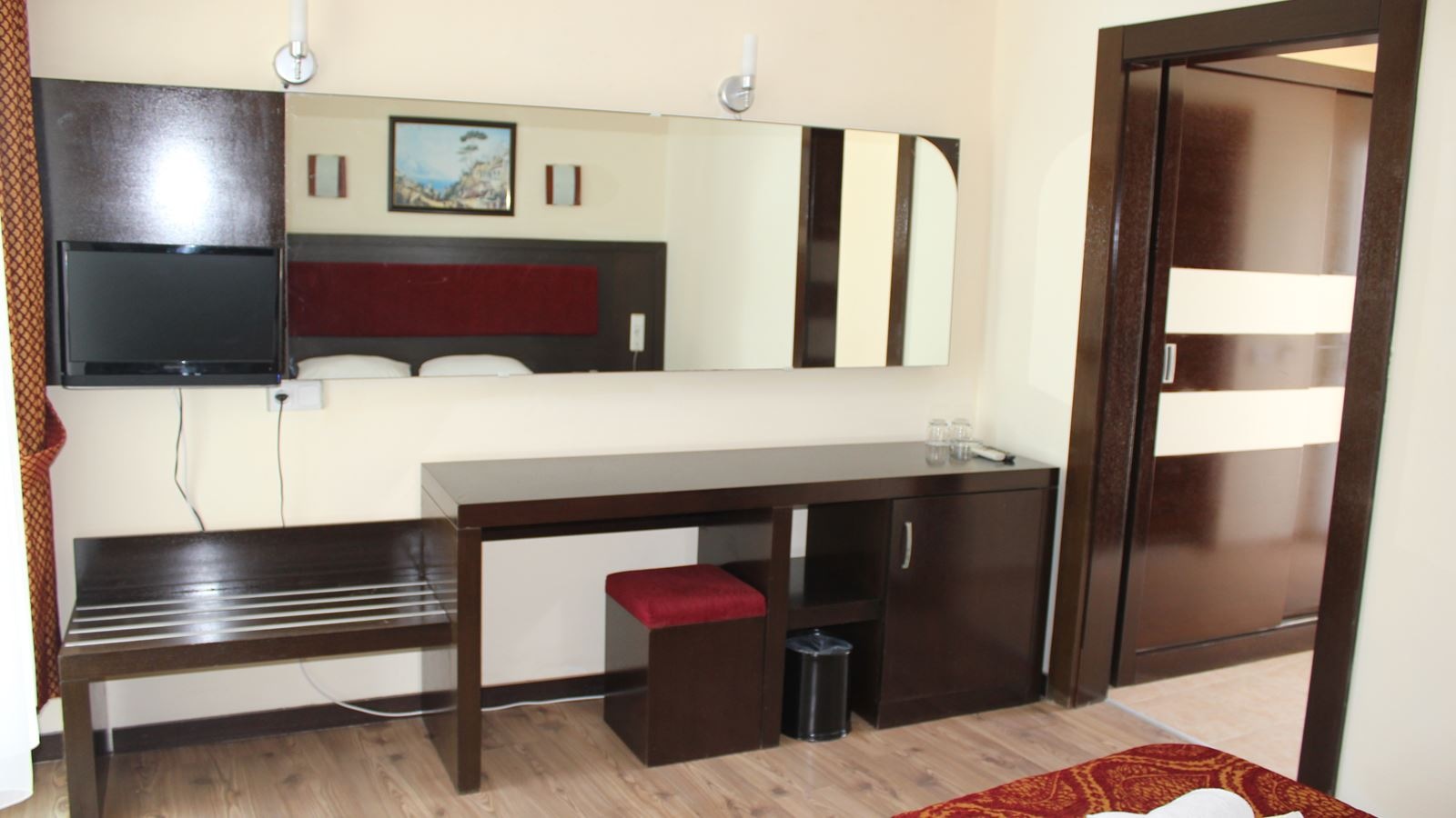 rooms-family-room