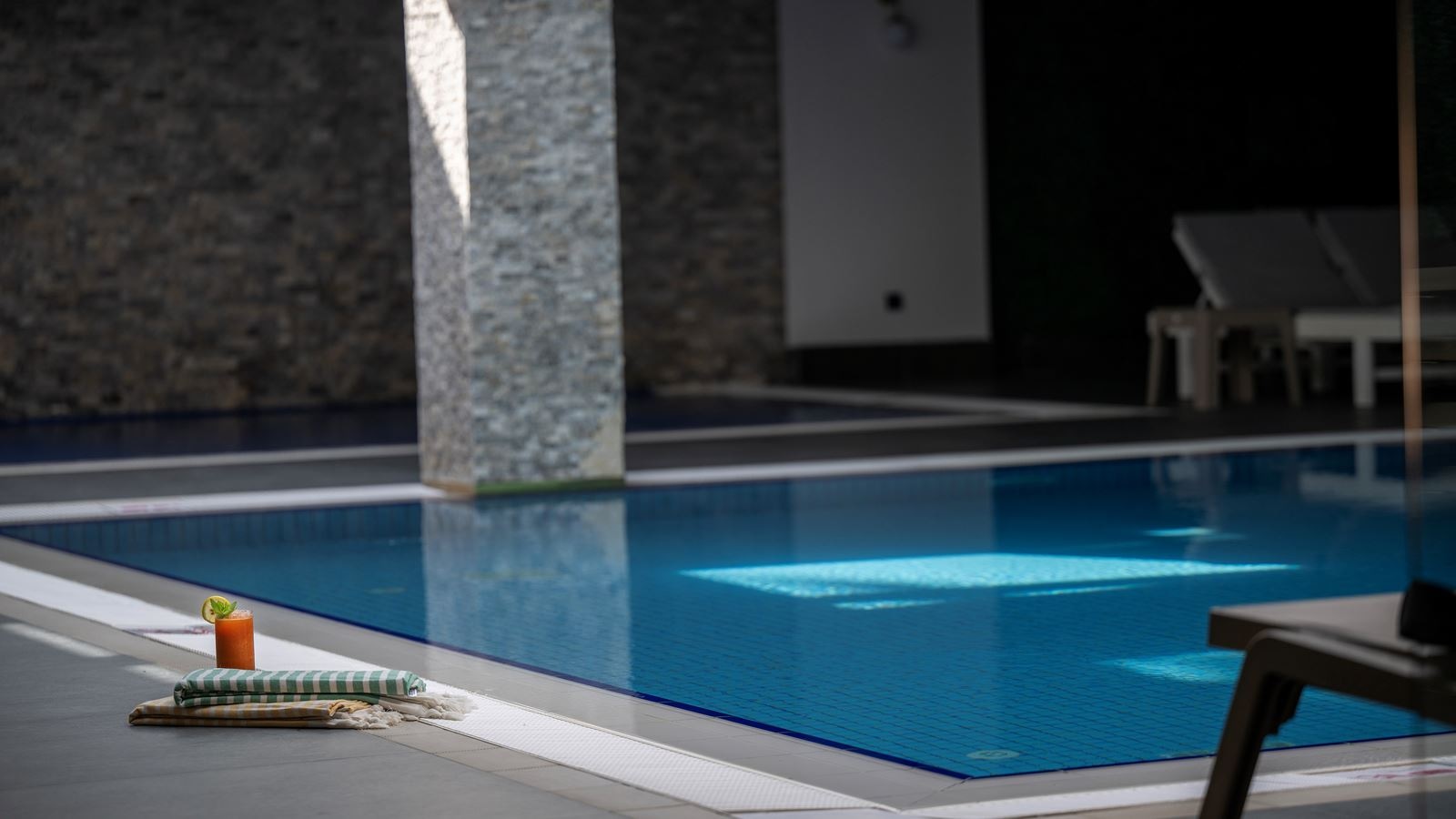 pools-indoor-pool